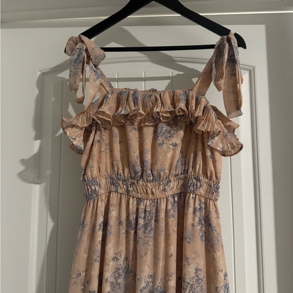 Floral Ruffle Dress - Picture 4 of 6